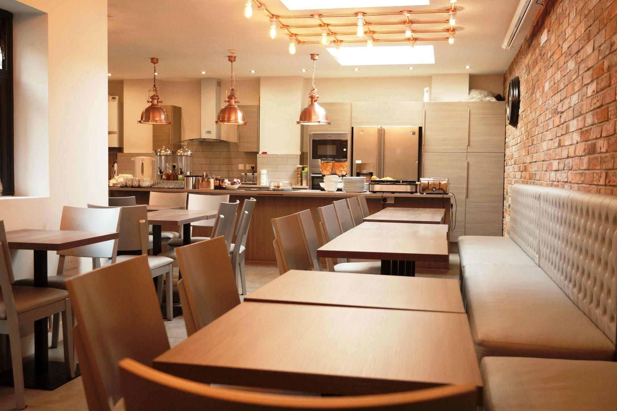Couette-café Comfotel Prpl 3*
